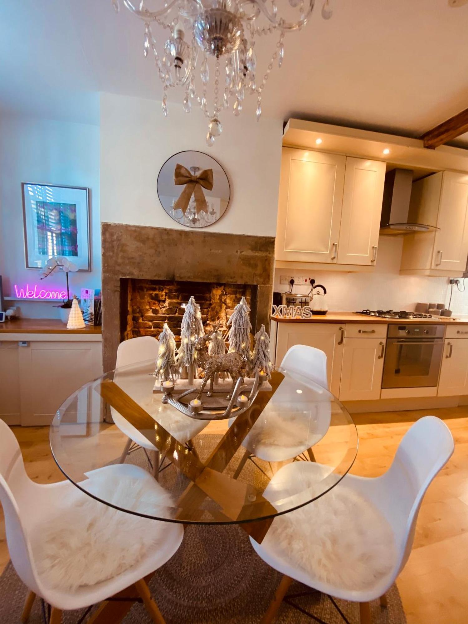 The Tenth House, Grade II Listed Georgian Town House, Wirksworth, Derbyshire, Peak District Cottage, Sleeps 4 Exterior foto